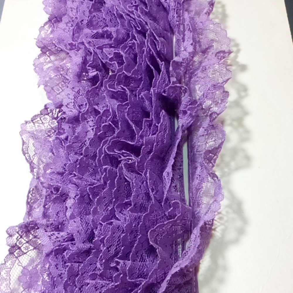 VTG 7yd+ Lace 1.25" Ruffle Lilac Lavender Trim Flower Detail - Picture 6 of 7